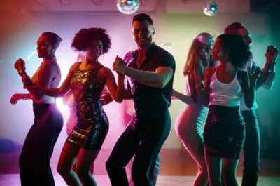 Illustration hustling - Image 1