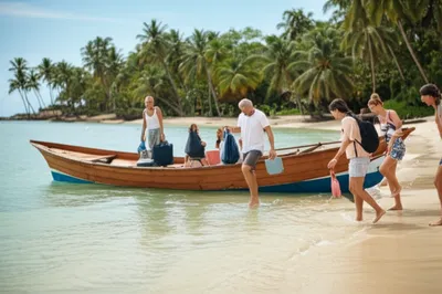 Illustration ashore - Image 1