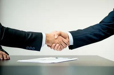 Illustration contract - Image 1