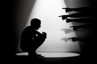 Illustration denounced - Image 1