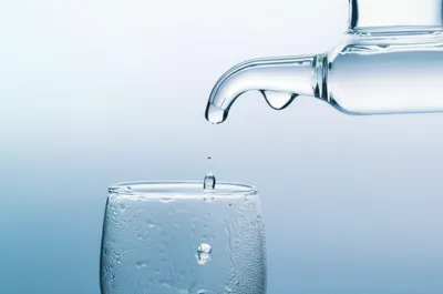 Illustration distill - Image 1