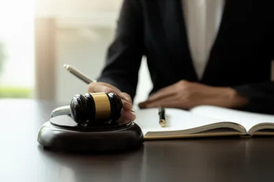 Illustration attorney - Image 1