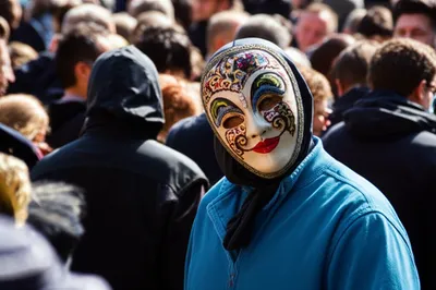 Illustration masked - Image 1