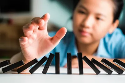 Illustration helping - Image 1