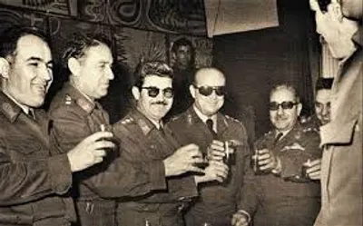 Illustration junta - Image 2