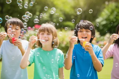 Illustration bubbles - Image 1