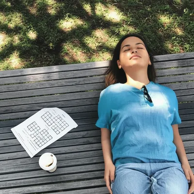 Illustration idly - Image 1