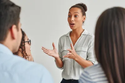 Illustration tells - Image 2