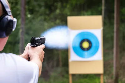 Illustration firing - Image 1