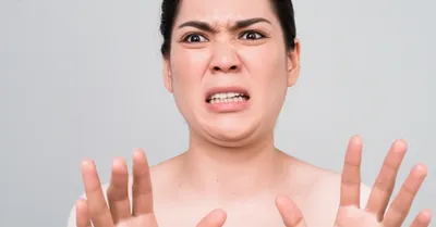 Illustration cringing - Image 1