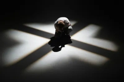 Illustration crouched - Image 1