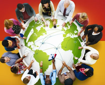 Illustration multinational - Image 1