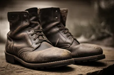 Illustration worn - Image 1