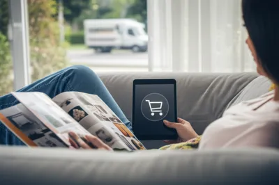 Illustration catalogues - Image 1