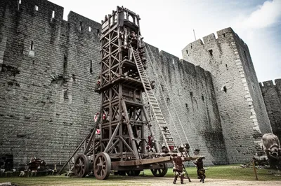 Illustration turret - Image 1