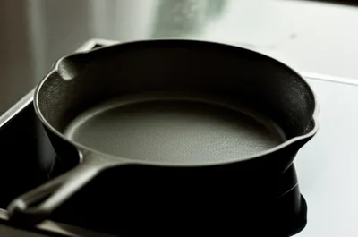 Illustration pan - Image 1