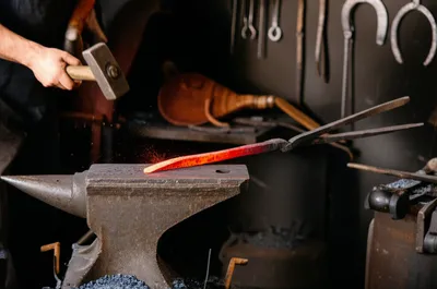 Illustration forge - Image 1