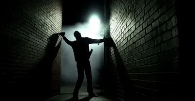 Illustration disappear - Image 1