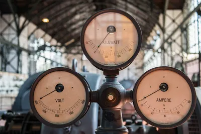 Illustration volts - Image 3