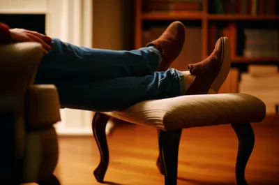 Illustration footstool - Image 1