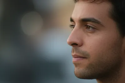 Illustration three-quarter - Image 1