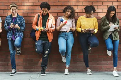 Illustration hanging - Image 1