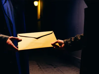 Illustration clandestinely