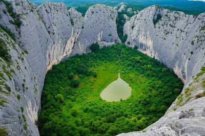 Illustration doline - Image 1