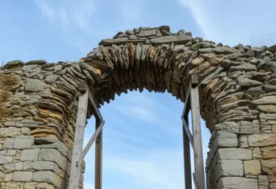 Illustration shored - Image 1