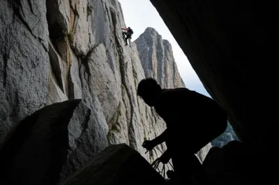 Illustration belaying - Image 1