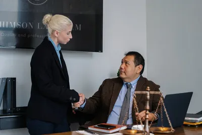 Illustration jurist - Image 2