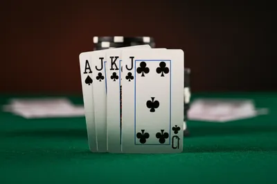 Illustration nuts - Image 1