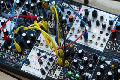 Illustration patch - Image 1