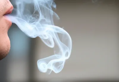 Illustration smokes - Image 1