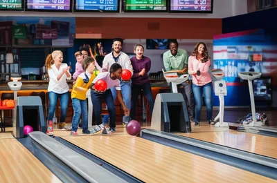 Illustration alley - Image 1