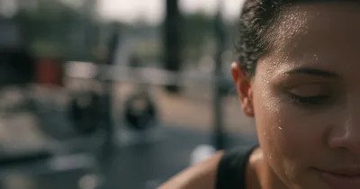 Illustration sweats - Image 1