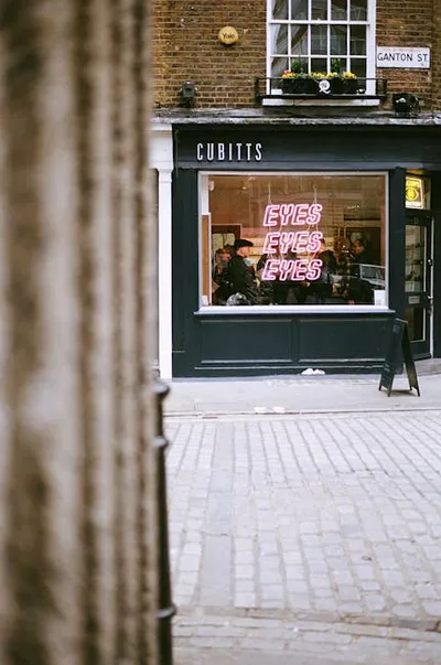 Illustration opticians - Image 2