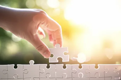 Illustration persuading