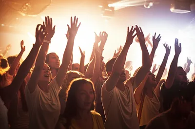 Illustration cheering - Image 1