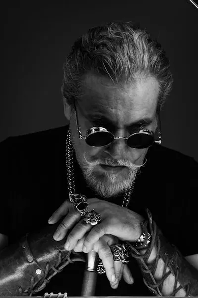 Illustration vambrace - Image 2