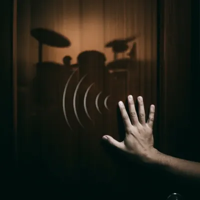 Illustration thumped - Image 1