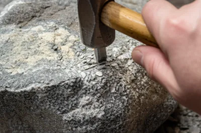 Illustration chipping - Image 1