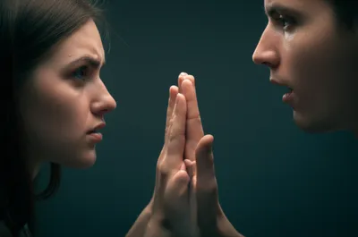 Illustration interposing - Image 1