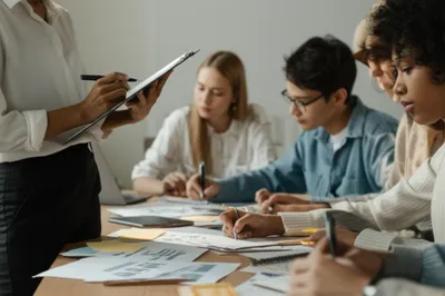 Illustration supervises - Image 1