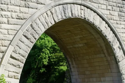 Illustration crown - Image 1