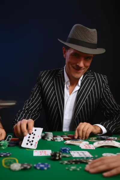 Illustration sneaks - Image 1