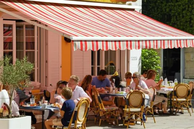 Illustration awnings