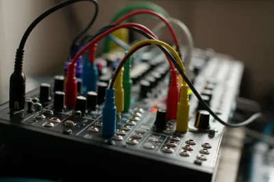 Illustration synthesiser - Image 1