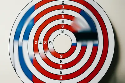 Illustration decentred - Image 1