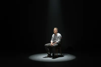 Illustration posed - Image 1